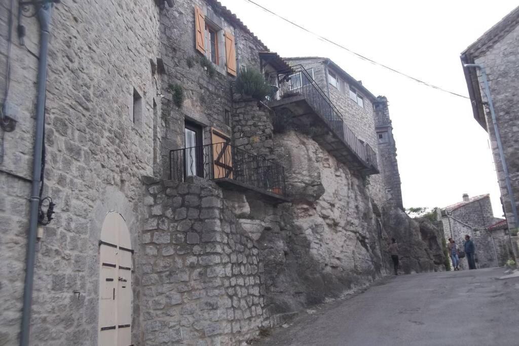 Maison Pierre Et Voute Au Coeur Du Village Balazuc Exterior photo